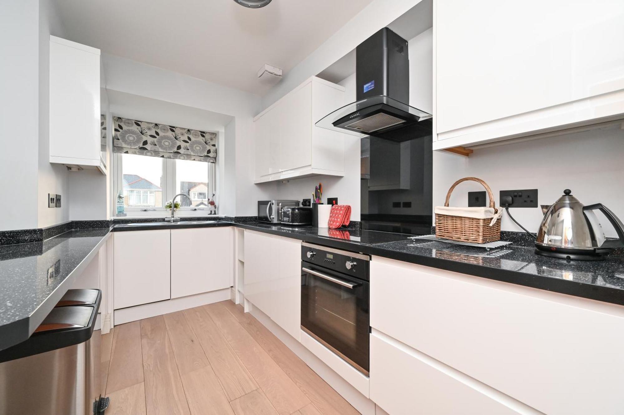 Luxury 3-Bed House, Beach 300M, Sleeps 6, Parking New Quay Exterior foto